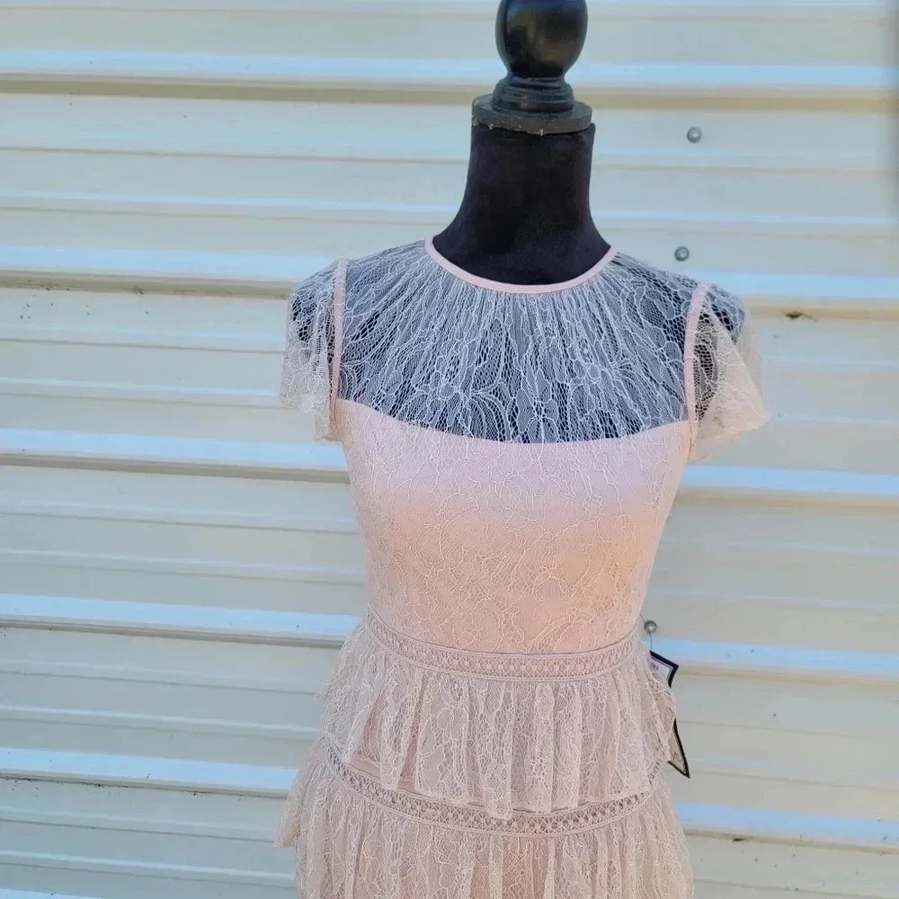 NWT ADRIANNA PAPELL Women's Satin Blush Pink Tiered Lace Mini A-Line Dress sz 0